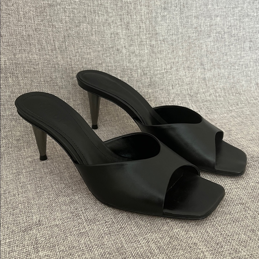 SCHUTZ Black Heeled Mules